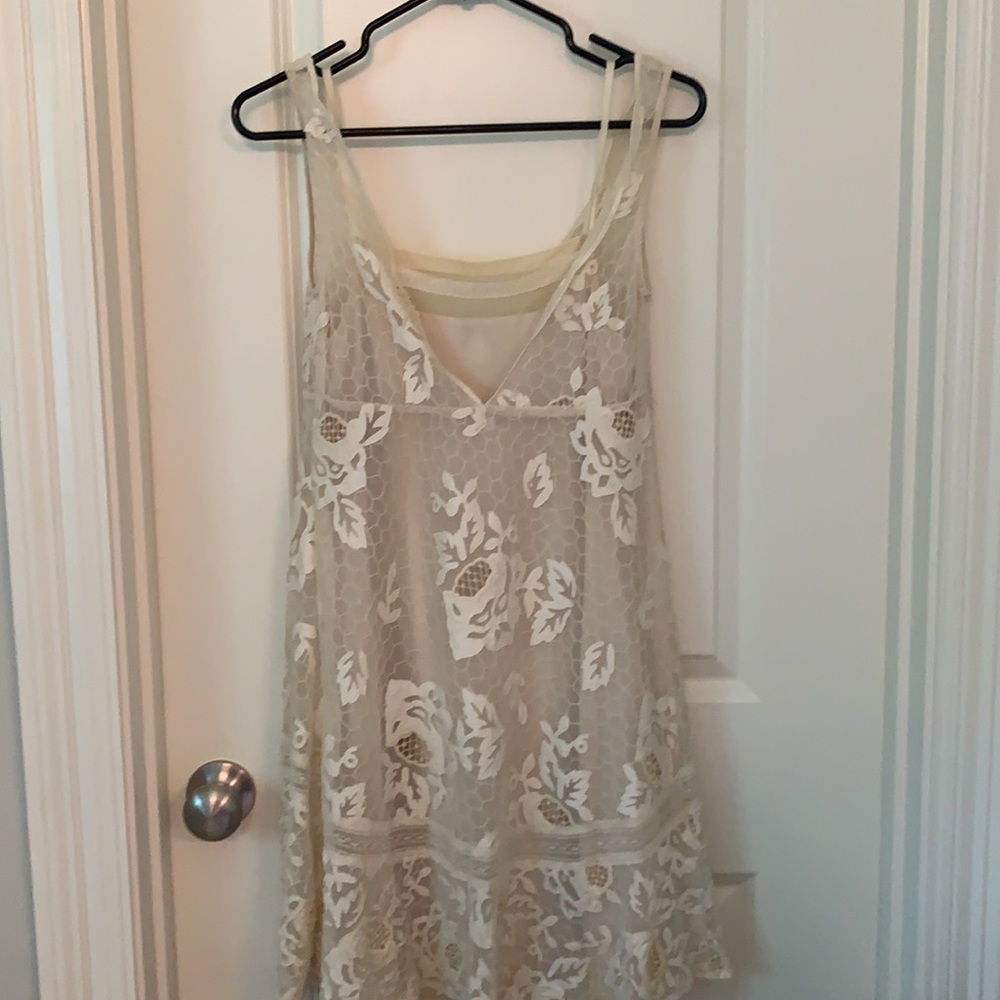 Hoss off cream lace dress. Size 36